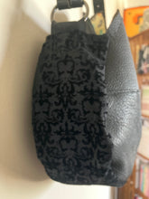 Load image into Gallery viewer, Jack O Lantern Shoulder Bag