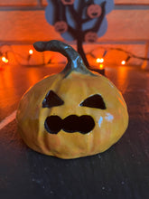 Load image into Gallery viewer, Ceramic Jack O Lanterns