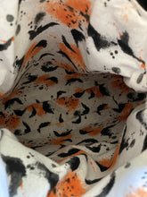 Load image into Gallery viewer, The Cauldron Bag